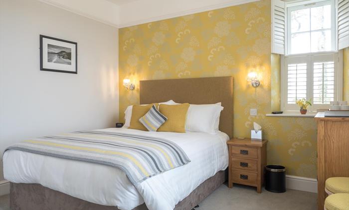 Llangrannog King bedroom